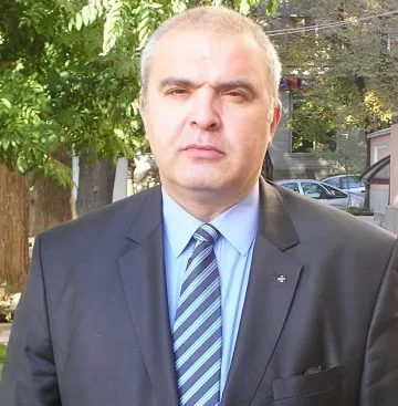 Маноил Манев: Депутатите с рамо за силните кметове