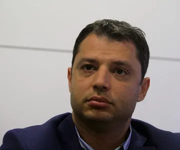 Делян Добрев: С 2 млрд. лв. санираме  половината блокове