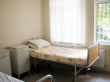 Затвориха инфекциозно отделение заради болни лекари