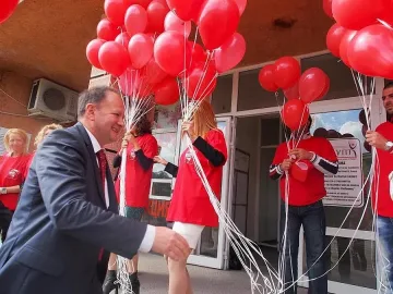 Миков с 12 условия за коалиция след вота