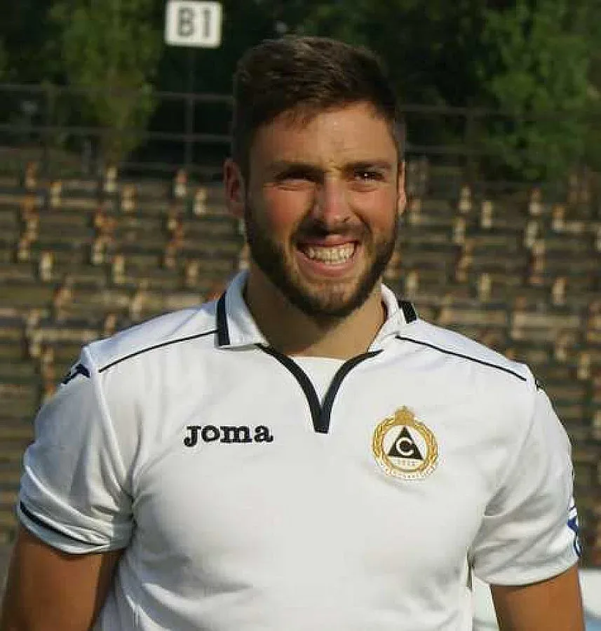 Слависти се карат при 1:0