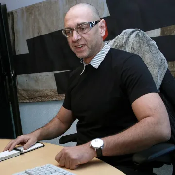 Любен Дилов-син: Без милион работни места, ще изчезнем като нация