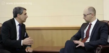 Плевнелиев обсъди с Яценюк единството на Украйна