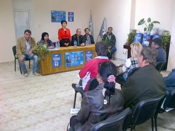 Атанасова: Високата избирателна активност е единственият начин да се противопоставим на купения и контролиран вот