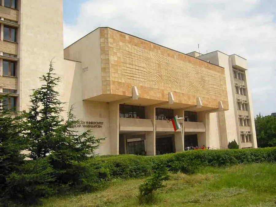 ПУ „Паисий Хилендарски“ открива новата учебна година