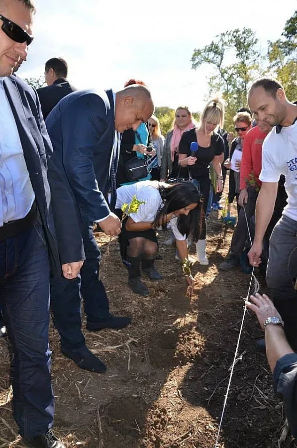 В програмата на ГЕРБ: Местните фирми ще санират панелките