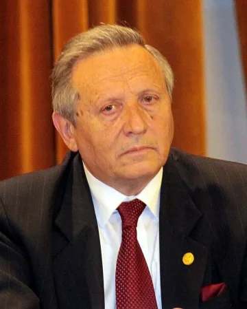 Акад. Воденичаров: Трябва да строим още централи