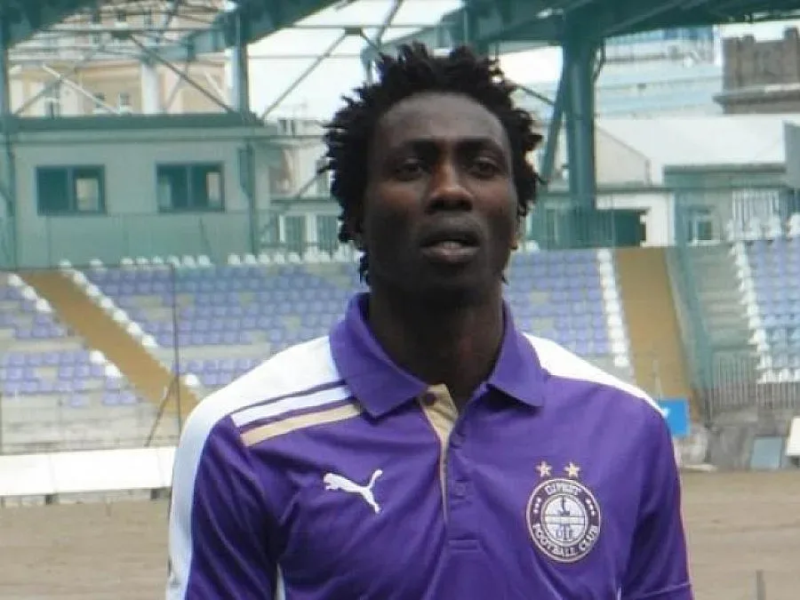 Хвърлят Чибуабуа срещу шампионите