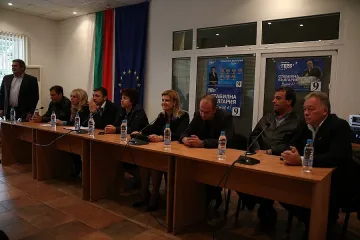 Кандидатите за народни представители от ГЕРБ-Перник дискутираха проблемите в образованието с представители на сектора в Радомир
