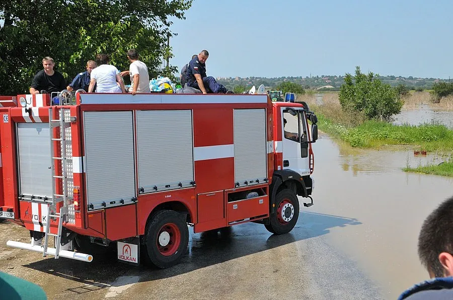 Обучени са 2700 доброволци за борба с бедствията