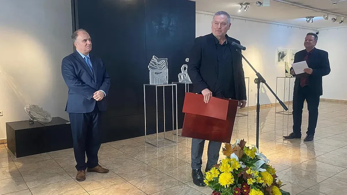 Министър Тодоров на наградите "Златен век": Народните будители придават смисъл на съществуването на нашата нация