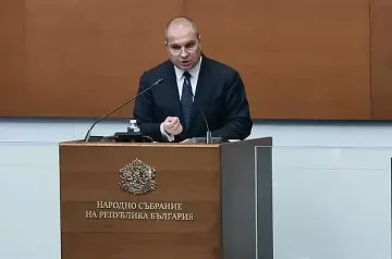 Новите влакове! Гроздан Караджов с последни подробности
