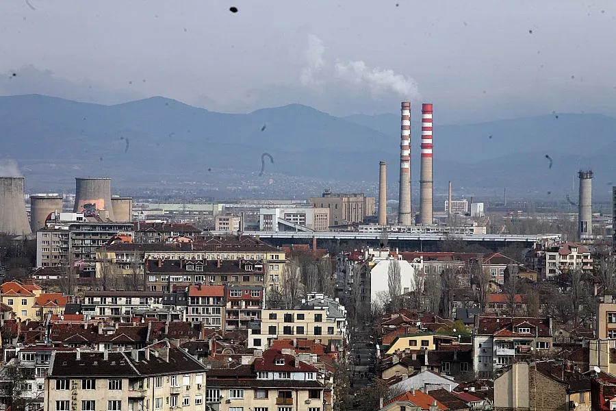 Работници от ТЕЦ Плевен и Сливен излизат на протест