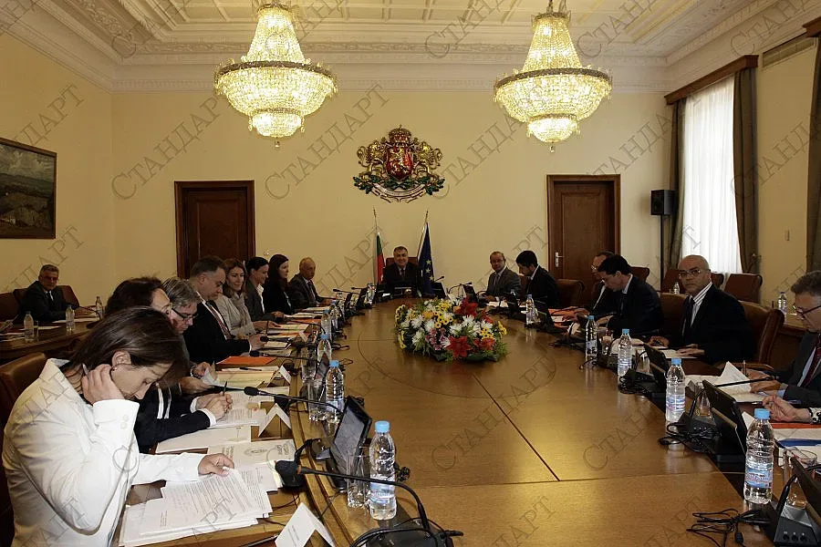 МС с нови рокади в областните администрации