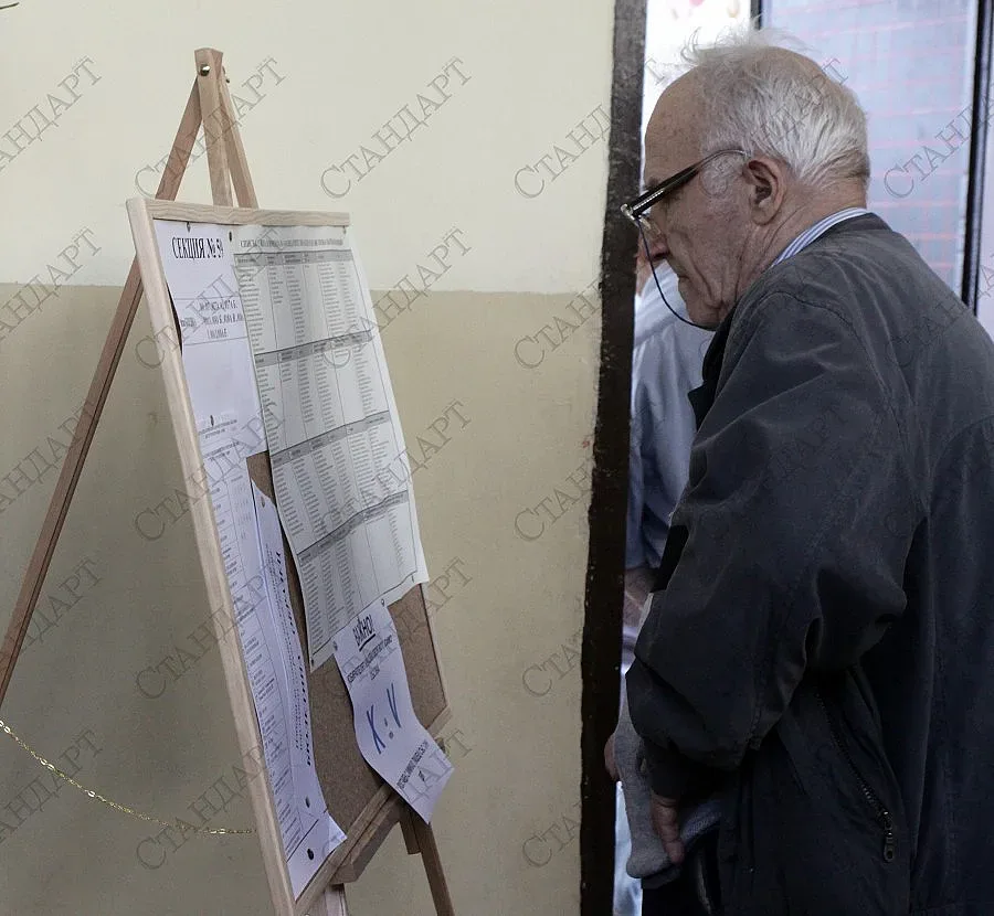 Излизат списъците с хората, които нямат право да гласуват