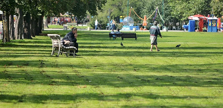 Температурите стигат 21 градуса