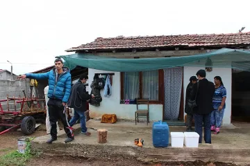 Въоръжен изкара 5 ч. под полицейска обсада (ОБЗОР)