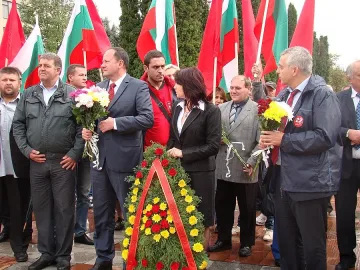 Михаил Миков рецитира „Септември” в Монтана