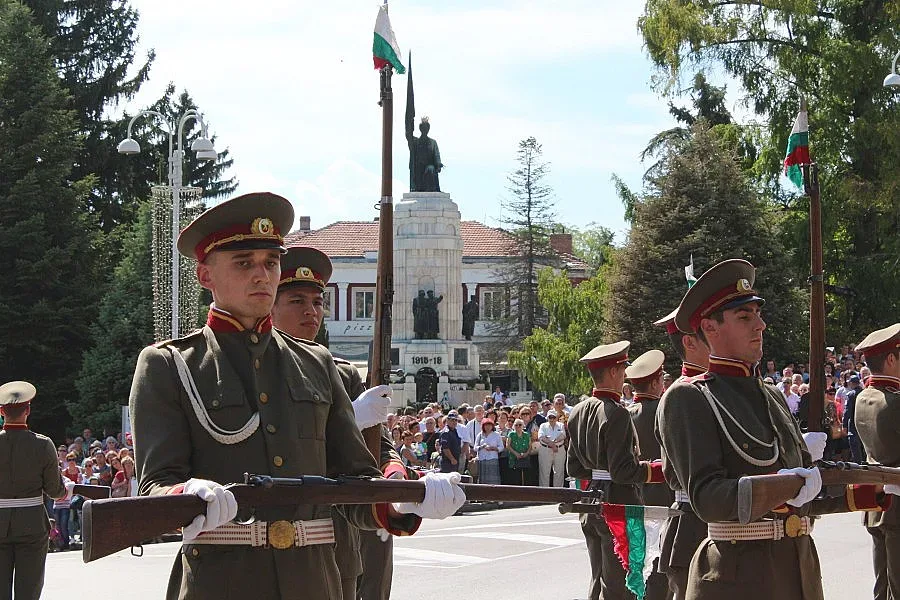 Митрополит Григорий към политиците: Да се замислим независими ли сме