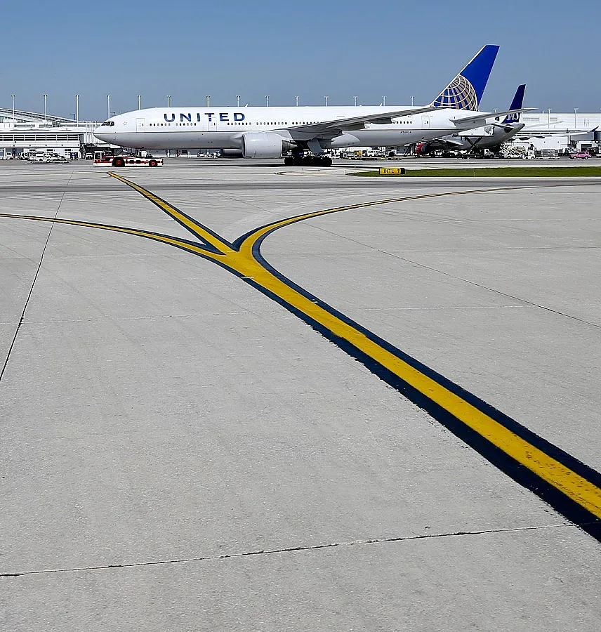 Анулираха полети от Париж и Букурещ