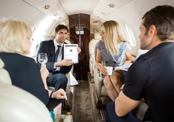 Пуснаха социална мрежа за богаташи