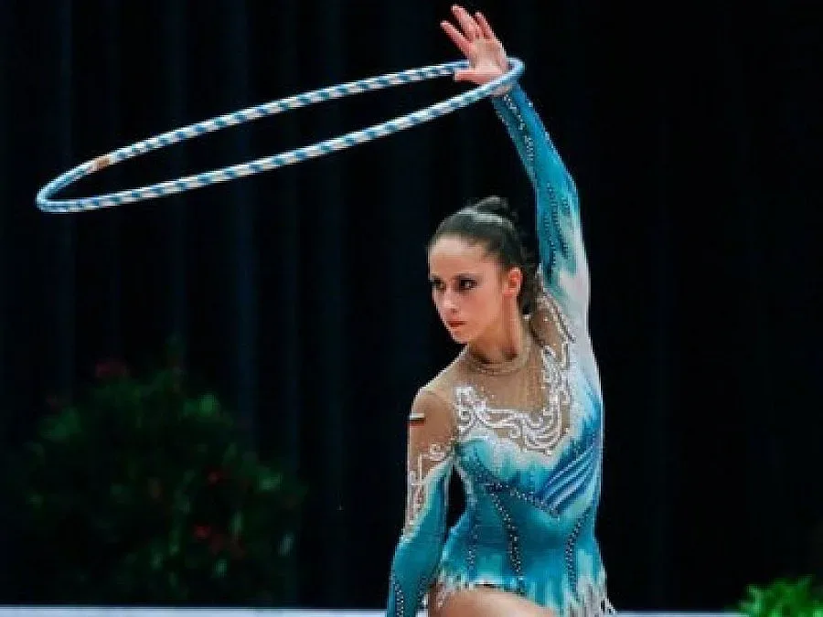 Гаф с музиката спря Владинова в Измир