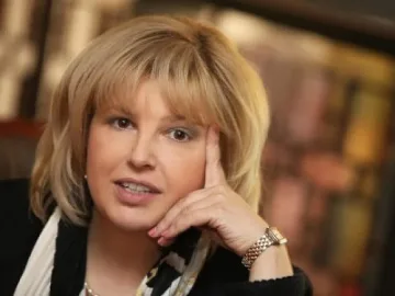 Мария Капон поздрави България за 106 години независимост