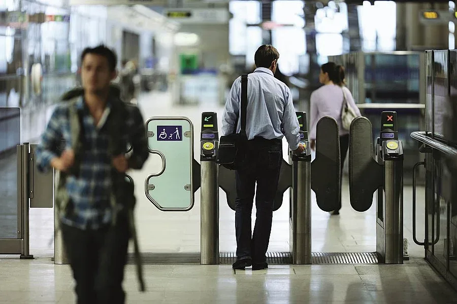 БНБ кани надзорници от Германия и Франция