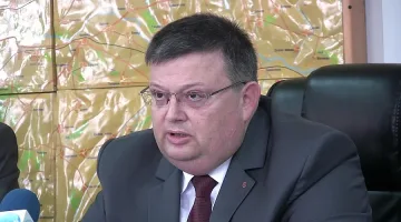  Цацаров: Чакаме решението на сръбския съд за Цветан Василев