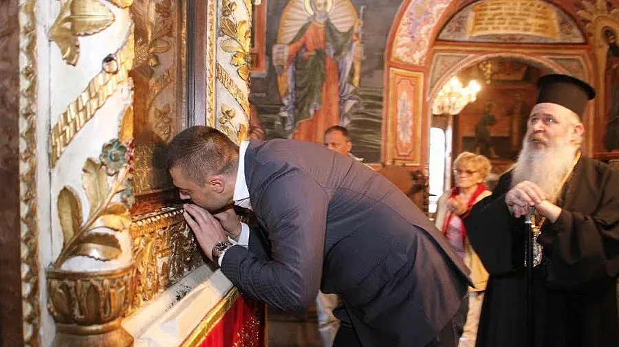 Бареков със закон за БГ фирми в търговете