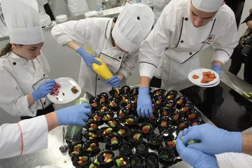 2500 евро за готвач в Алпите