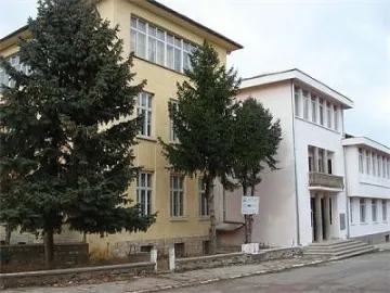 Лудият удушвач 7 г. заплашвал кмета