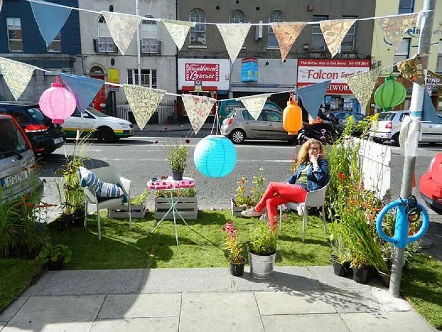 СНИМКИ: Паркинги стават арт паркове в столицата