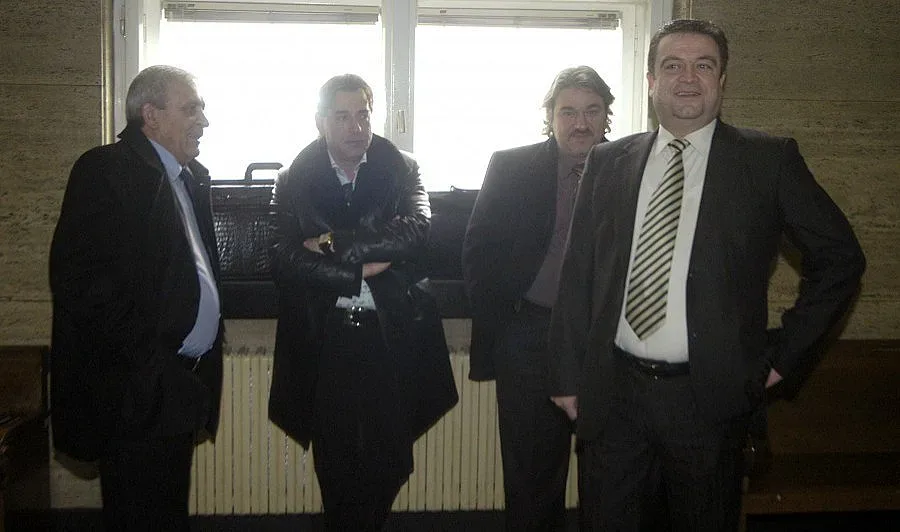 2 години пишат обвинителен акт за Ицо Папата