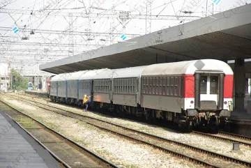 Сливен си иска влака за Варна