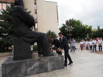 Миков: Семейното подоходно облагане трябва да е основен приоритет