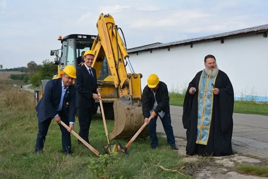 Първа копка за ремонт на 15км път направиха в Павликени