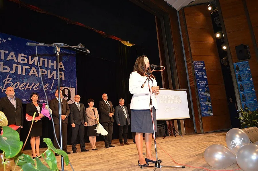 Тунел под Шипка и нов музей на розата, обеща Лиляна Павлова