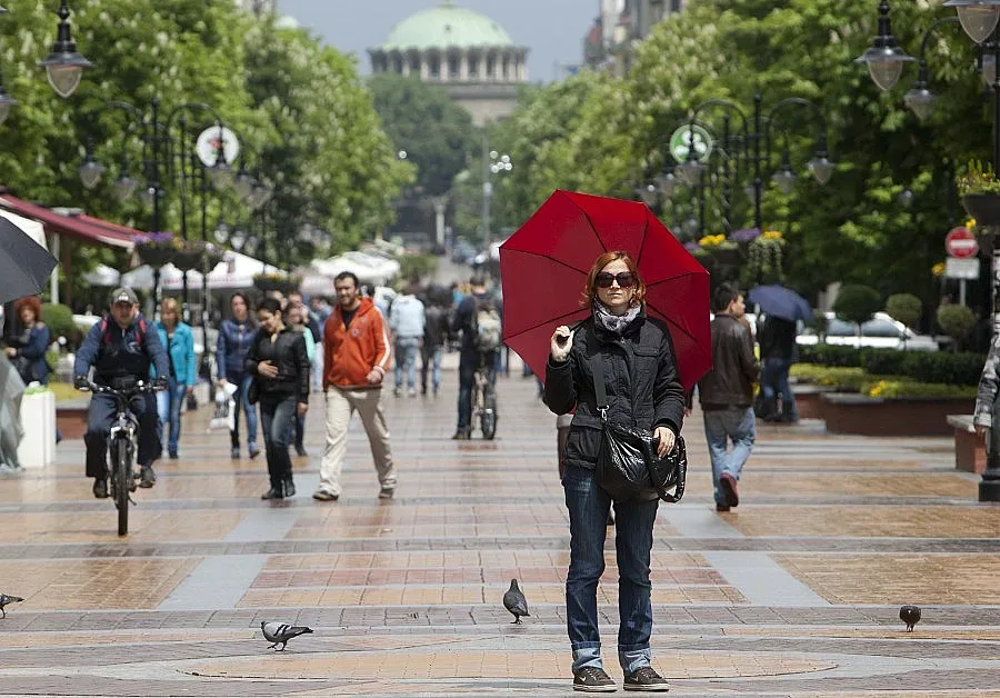 Облаци и дъжд и в сряда