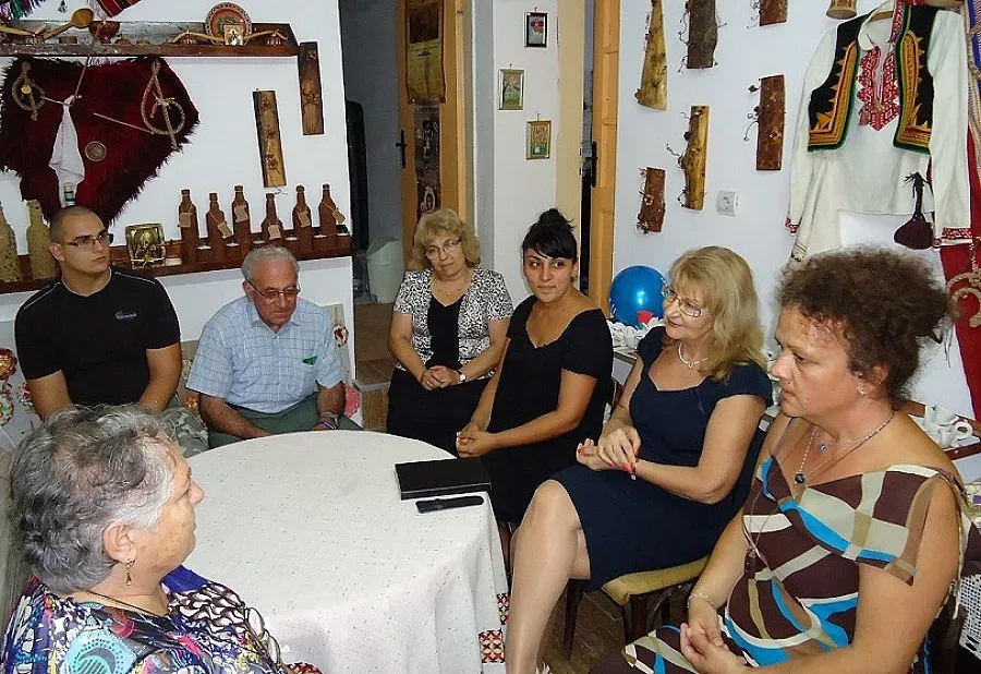 Кандидатът от ГЕРБ-Шумен Донка Иванова посети шуменските занаятчии