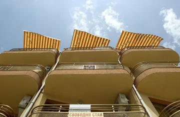 Хотелиери блокират пътя край Ахелой