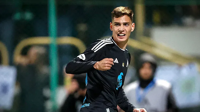 С много зор Левски издрапа напред за Купата на България