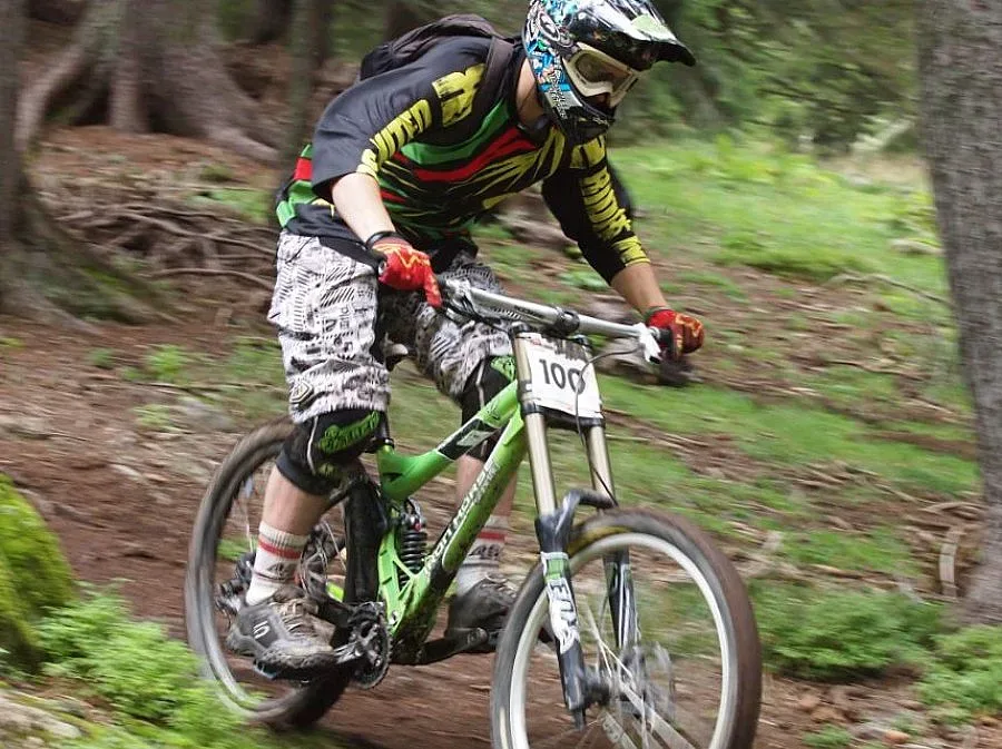 Зрелищно байк състезание закри летния туристически сезон в Пампорово