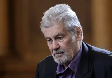 Ламбо зове за партиен кабинет