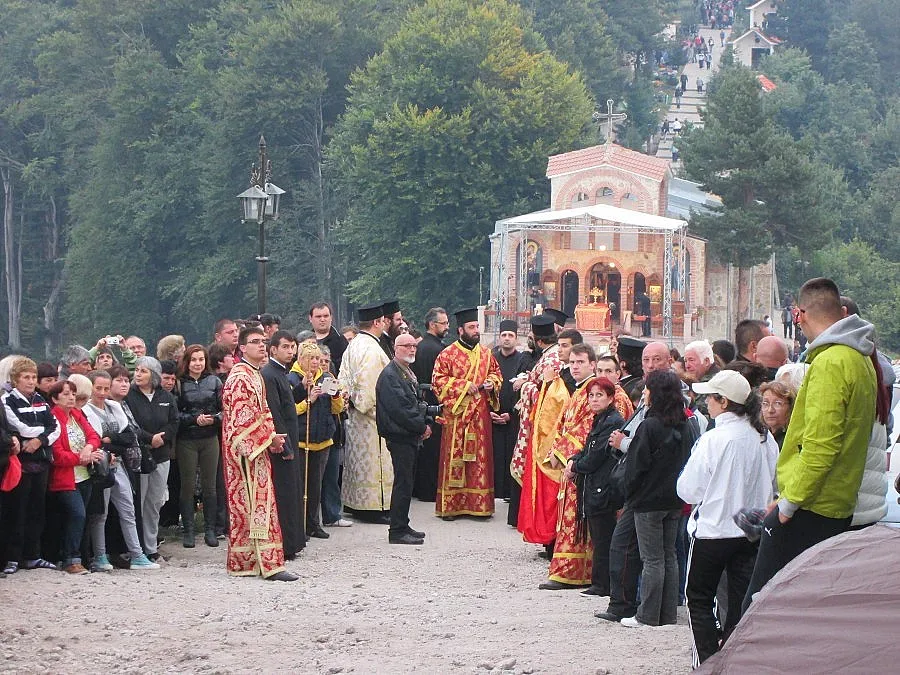 Господ се яви в Кръстова гора