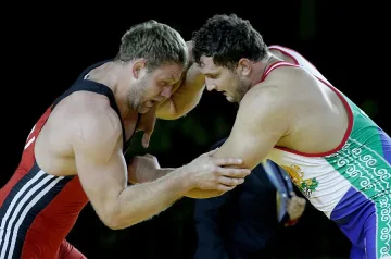 Пълен провал за борците ни на световното