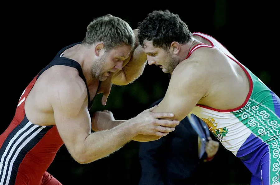 Пълен провал за борците ни на световното