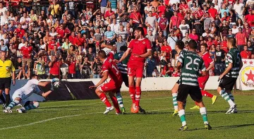 Вратар закопа ЦСКА на "Тича"