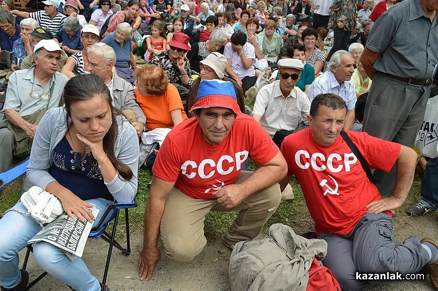 Русофилите отсвириха политиците