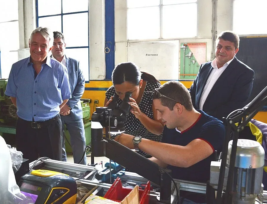 Стабилиност на държавните енергодружества гарантира ГЕРБ